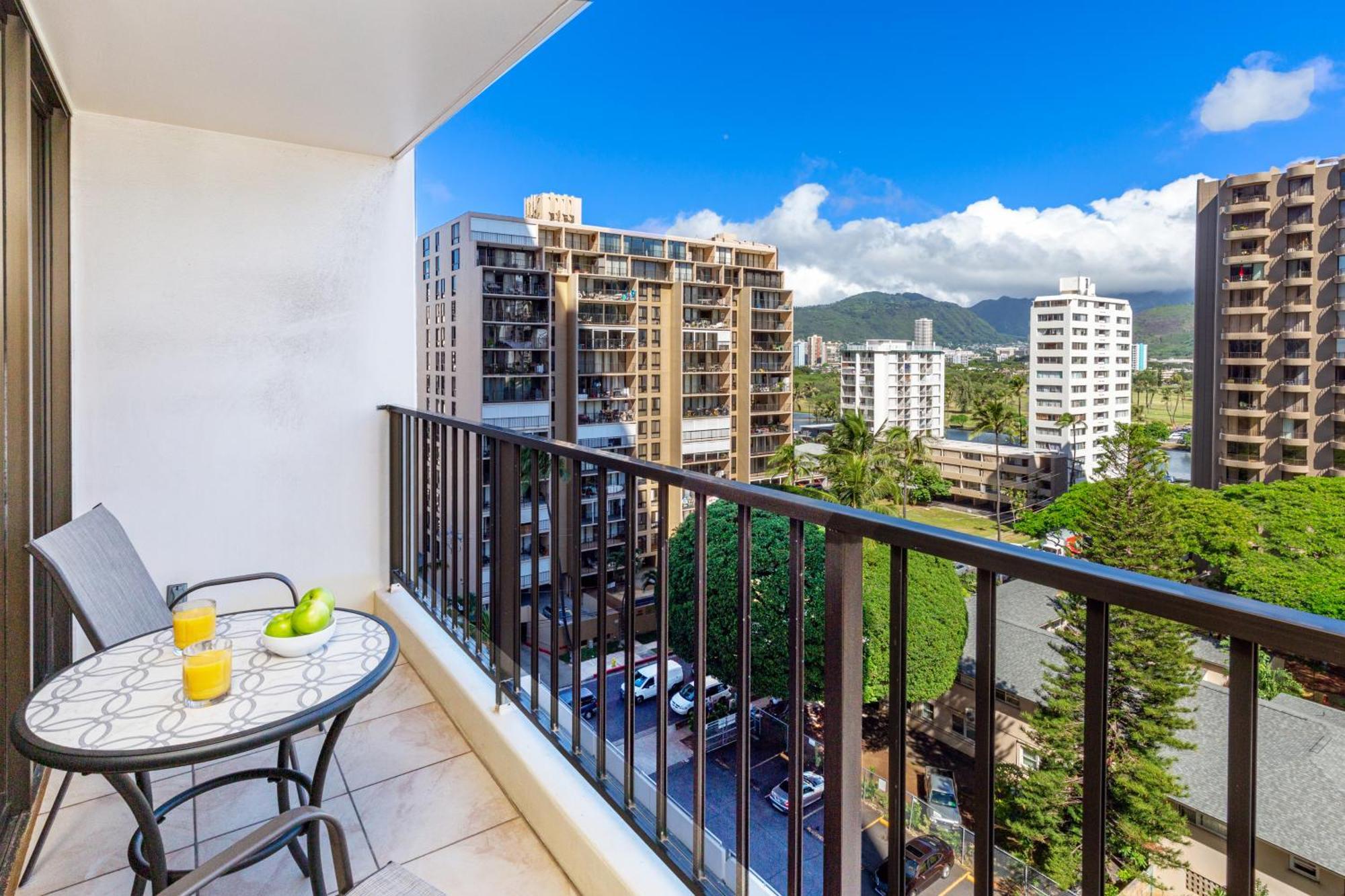 Mountain View Condo Near Beach With Free Parking! Honolulu Exterior photo