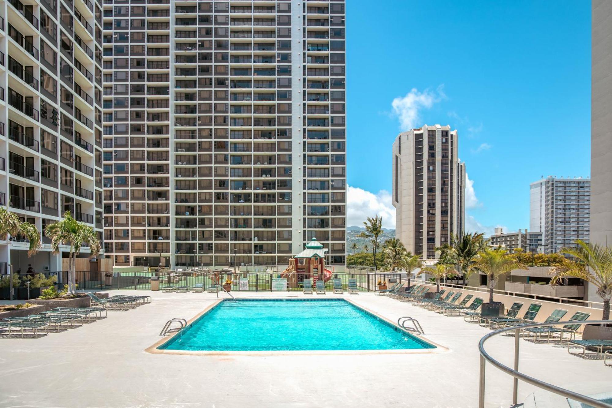 Mountain View Condo Near Beach With Free Parking! Honolulu Exterior photo